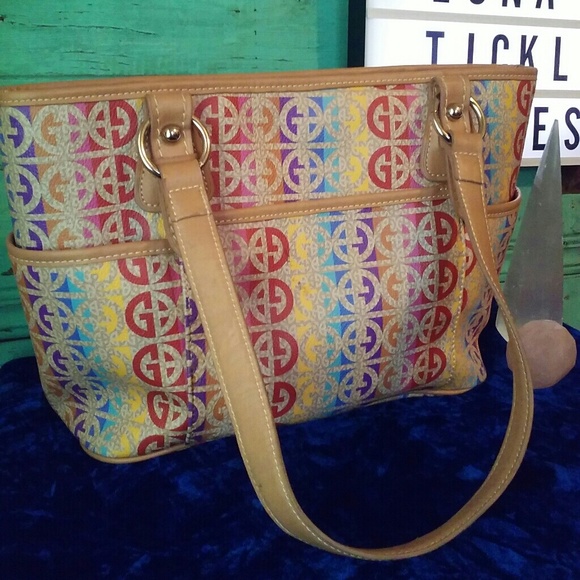 Delicious Giani Bernini Bag🍡 - Picture 2 of 7